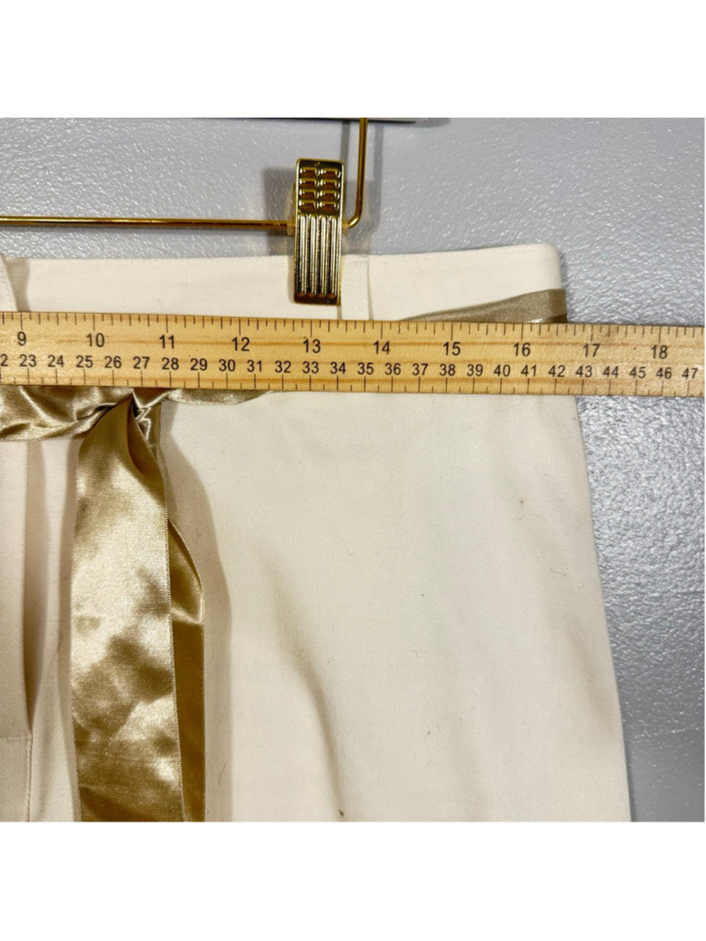 Size 12 Ann Taylor Cream Casual Pencil Skirt Gold Satin Belt Cotton Pockets - Picture 4 of 8